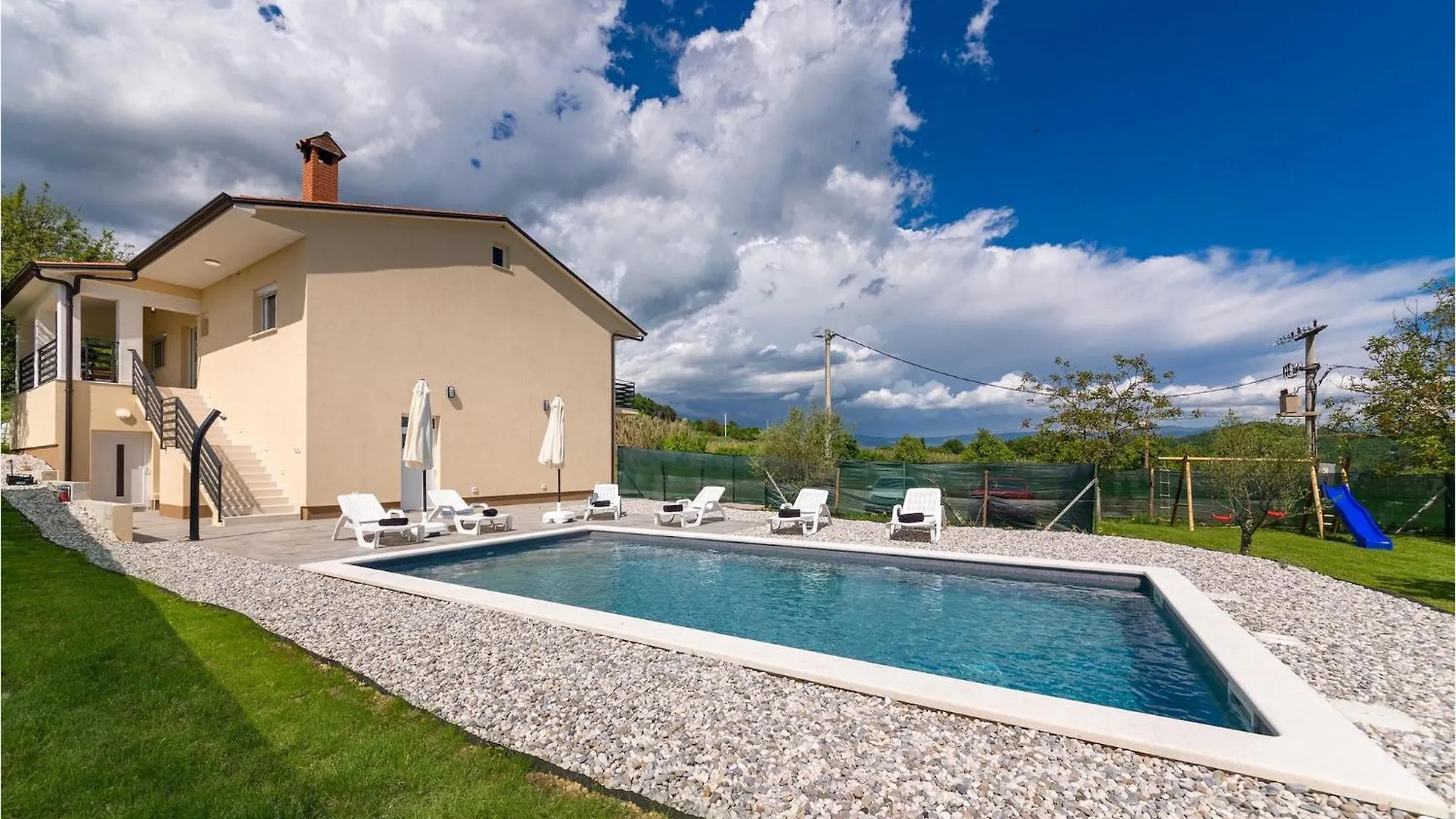 Villa Butoniga Nature Sculci
